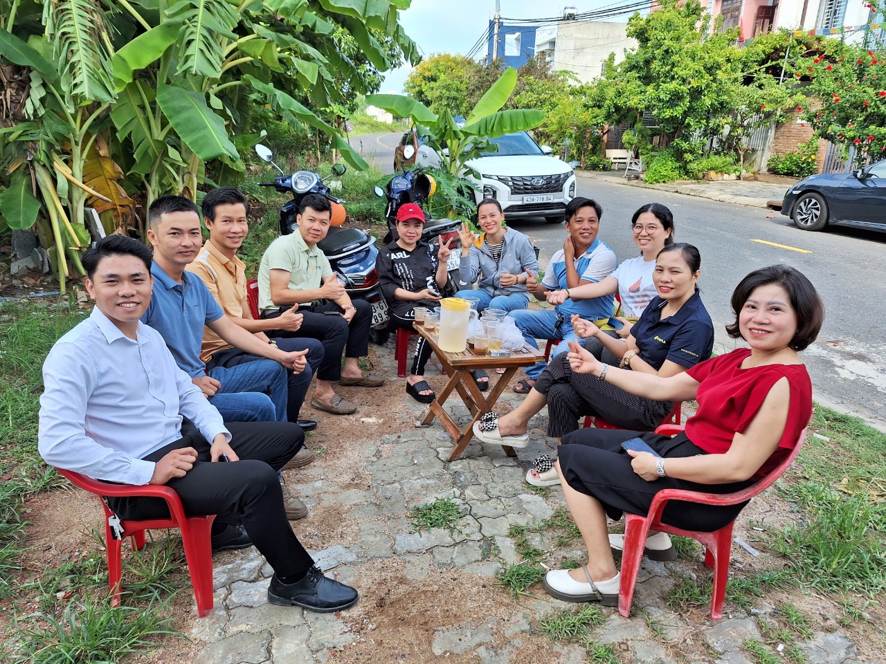 hoi dn hoaxuan traoqua