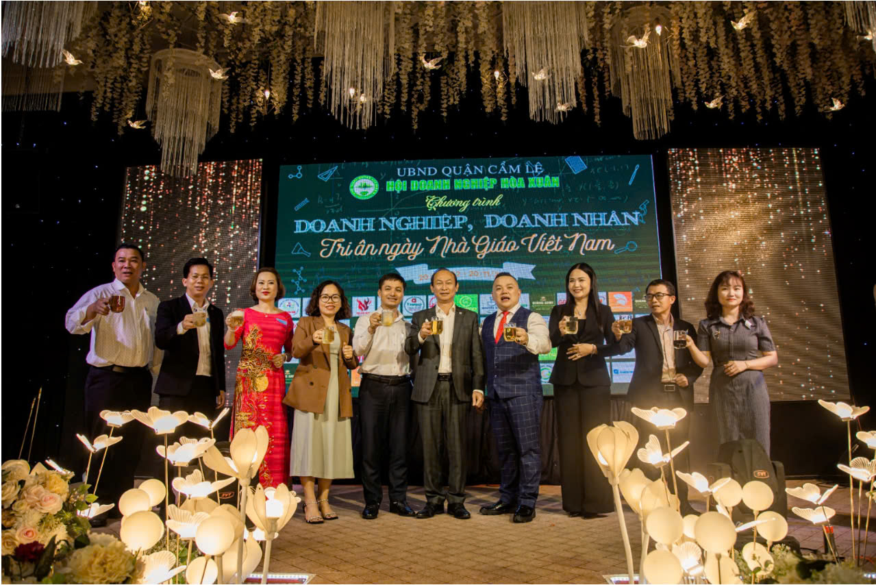 CHƯƠNG TRÌNH “DOANH NGHIỆP, DOANH NHÂN TRI ÂN NGÀY NHÀ GIÁO VIỆT NAM 20.11” – HỘI DOANH NGHIỆP HÒA XUÂN